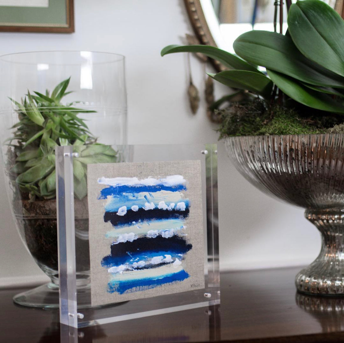 Lucite Lovely 18
