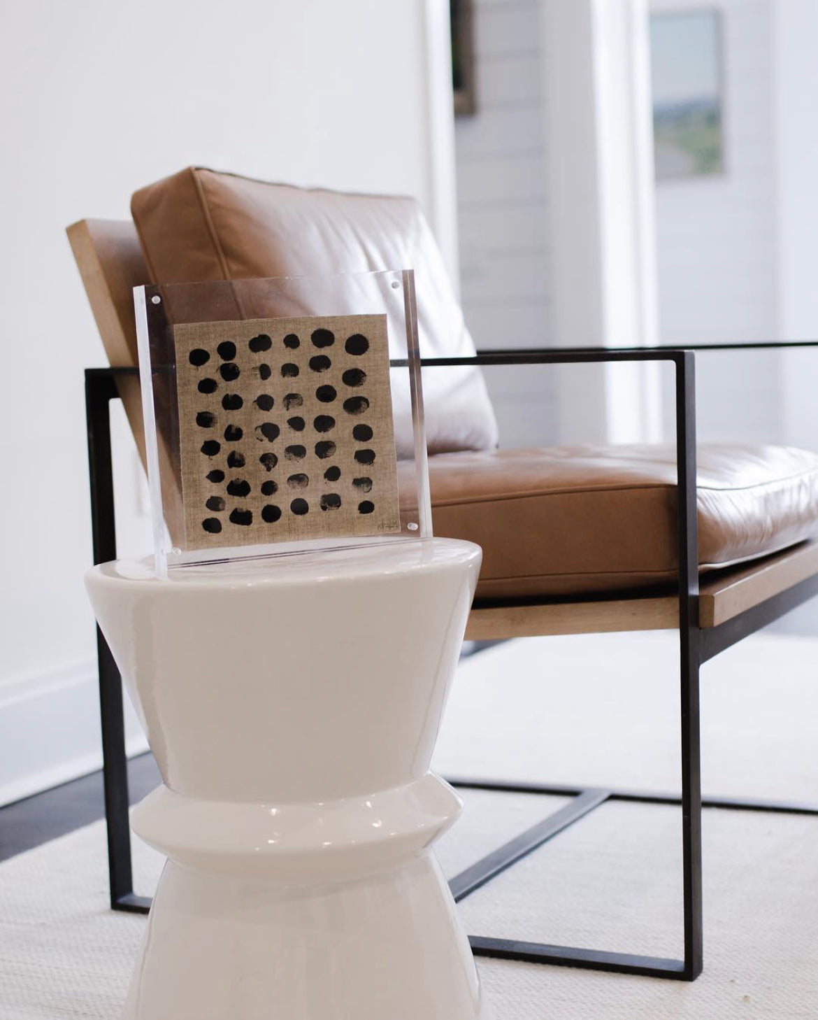 Lucite Lovely 32