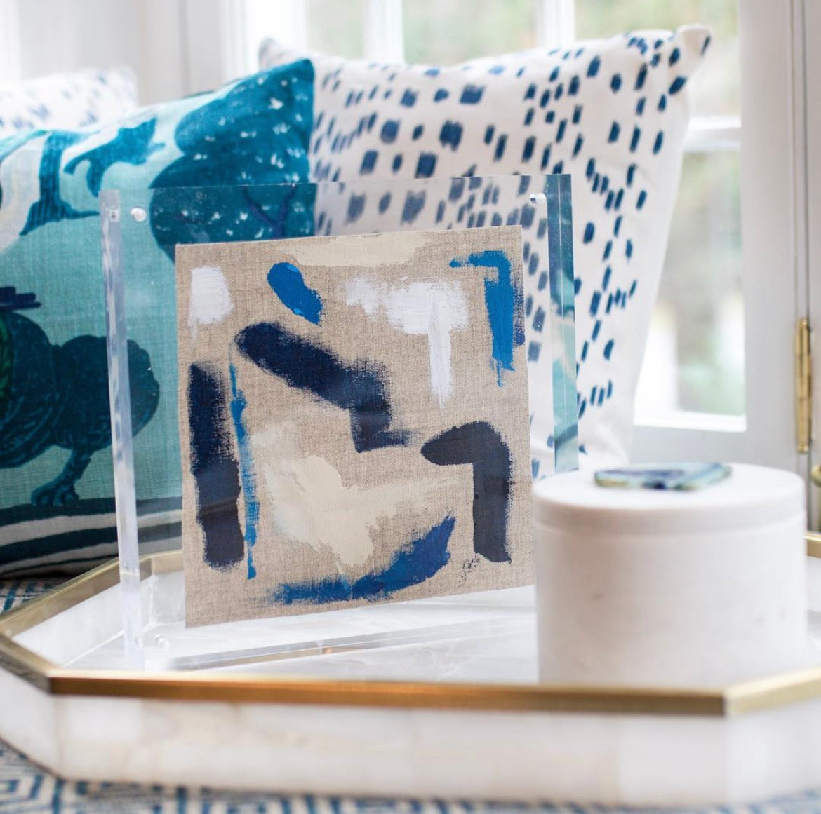 Lucite Lovely 25